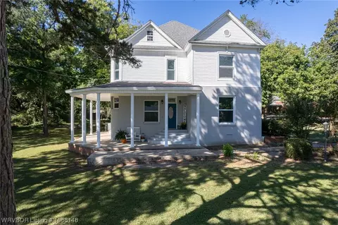 129 Gov Bass Little St, Greenwood, AR 72936