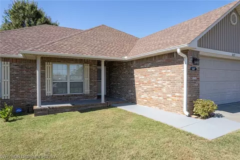 317 Ketchikan Dr, Barling, AR 72923 photo 3