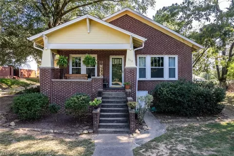 212 E Academy St, Paris, AR 72855
