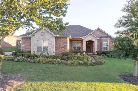 1714 Copper Ridge Dr, Fort Smith, AR 72916