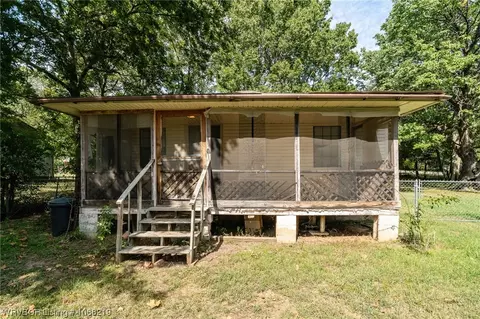 302 Park St, Poteau, OK 74953