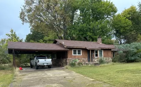 1777 N Carbon City Rd, Paris, AR 72855