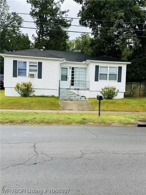 4504 Grand Ave, Fort Smith, AR 72904