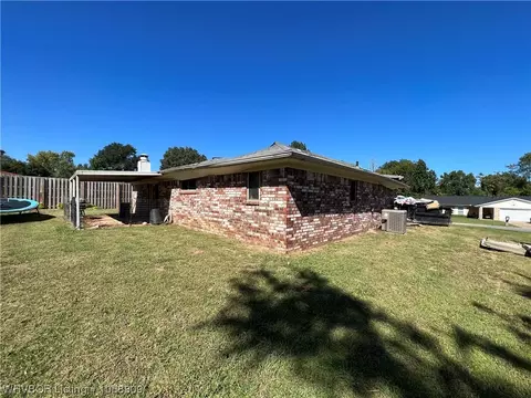 9112 Timberlyn, Fort Smith, AR 72903 photo 4