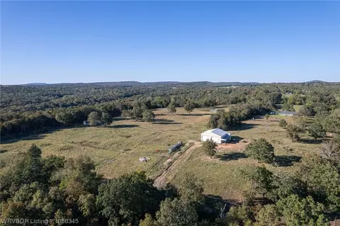 8849 Mustang Dr, Cedarville, AR 72932