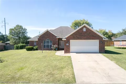 111 Horizon Ln, Alma, AR 72921