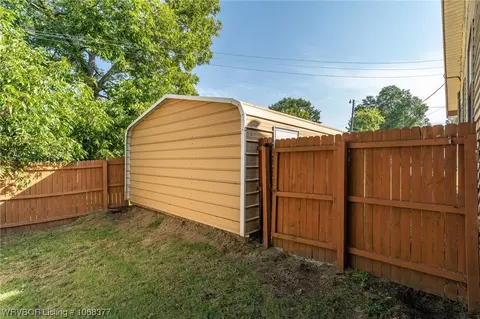 402 Spruce St, Paris, AR 72855 photo 11