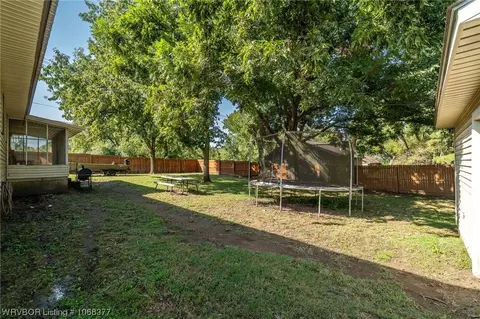 402 Spruce St, Paris, AR 72855 photo 10