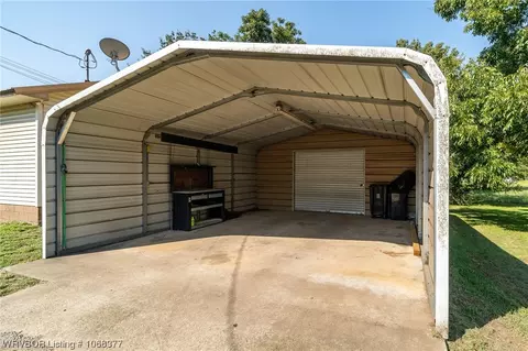 402 Spruce St, Paris, AR 72855 photo 13