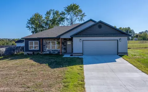 512 Laurel Way, Alma, AR 72921