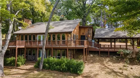 3237 Pevehouse Rd, Van Buren, AR 72956