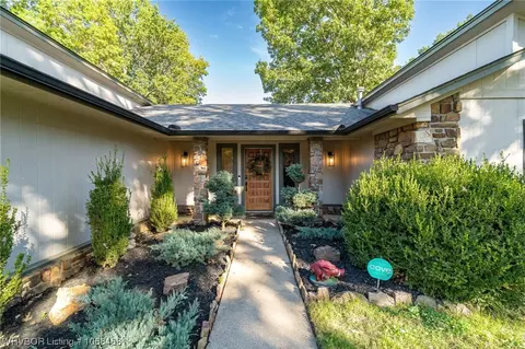 9511 Kingswalk St, Fort Smith, AR 72908 photo 2