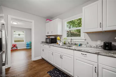 Kitchen - 1415 N 37th St, Fort Smith, AR 72904 photo 1 of 4