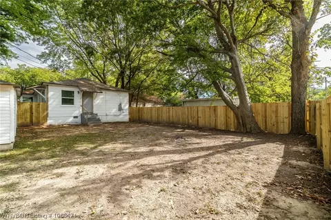 Exterior - 1415 N 37th St, Fort Smith, AR 72904 photo 9 of 14