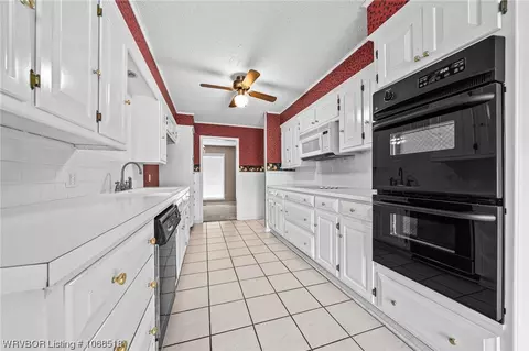 8001 Dover Cir, Fort Smith, AR 72903 photo 8