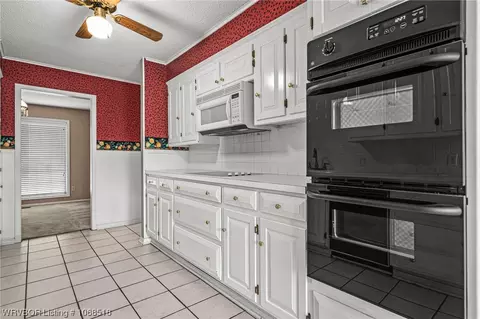 8001 Dover Cir, Fort Smith, AR 72903 photo 10