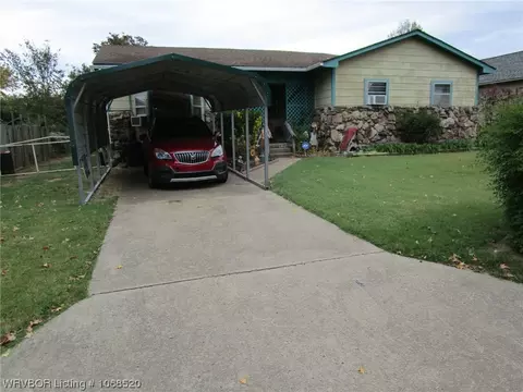 3805 Terry St, Van Buren, AR 72956