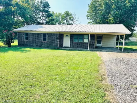 Exterior - 104 E Pryor Ave, Pocola, OK 74902 photo 6 of 11