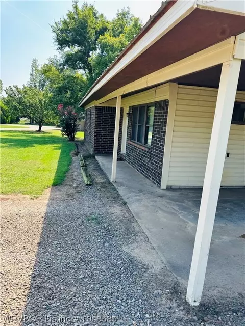 Exterior - 104 E Pryor Ave, Pocola, OK 74902 photo 9 of 11