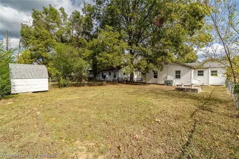Exterior - 3401 N 48th St, Fort Smith, AR 72904 photo 4 of 11