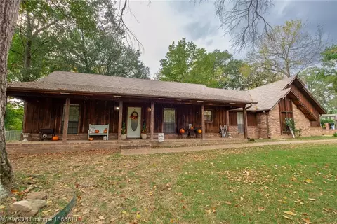 407 Lincoln Dr, Charleston, AR 72933