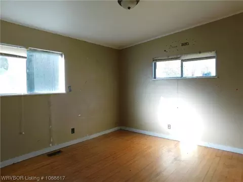 104 Howard St, Pocola, OK 74902 photo 6
