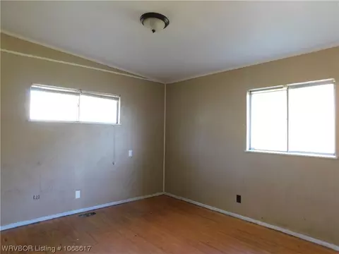 104 Howard St, Pocola, OK 74902 photo 5