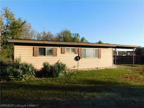 104 Howard St, Pocola, OK 74902