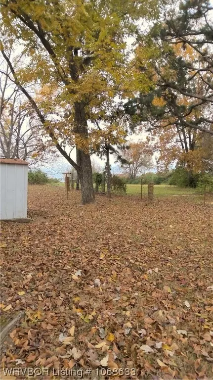 Exterior - 1806 N 5th, Paris, AR 72855 photo 5 of 10