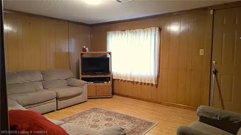 Living - 1806 N 5th, Paris, AR 72855 photo 2 of 4