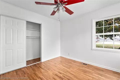 Bedroom - 8820 Highway 271, Fort Smith, AR 72908 photo 1 of 3