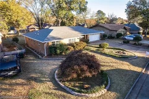1922 N 44th Ter, Fort Smith, AR 72904