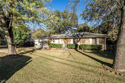 3615 S 31st St, Fort Smith, AR 72901 photo 2
