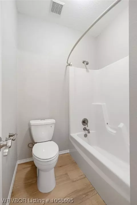 Bath - 3621 Coventry Ln, Fort Smith, AR 72908 photo 6 of 8