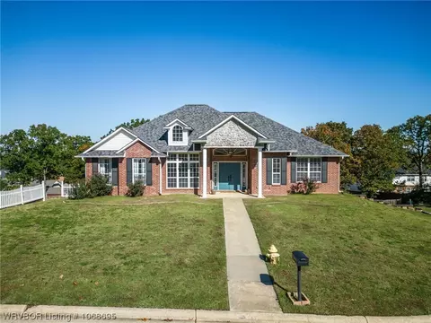 3621 Coventry Ln, Fort Smith, AR 72908