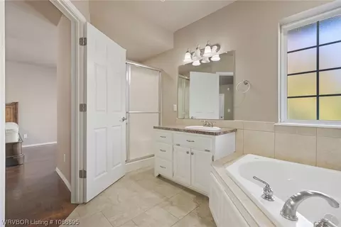 Bath - 3621 Coventry Ln, Fort Smith, AR 72908 photo 8 of 8