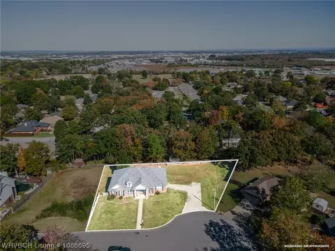 View/Area - 3621 Coventry Ln, Fort Smith, AR 72908 photo 1 of 5