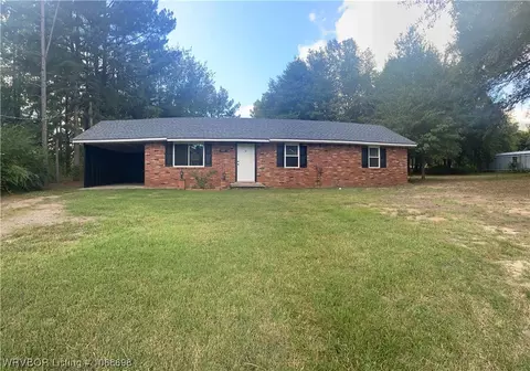 703 Midland Valley Rd, Panama, OK 74951