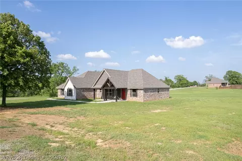 476646 E 1090 Loop, Roland, OK 74954