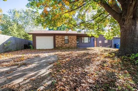 916 Creston St, Fort Smith, AR 72908