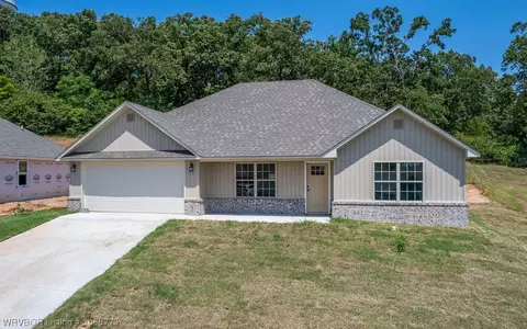 2109 Amy Ln, Van Buren, AR 72956