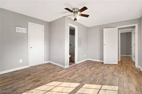 Bedroom - 2218 N 27th St, Fort Smith, AR 72904 photo 2 of 2