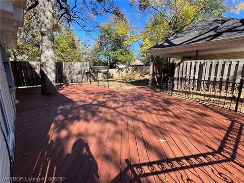 Exterior - 2323 S 26th St, Fort Smith, AR 72901 photo 7 of 13