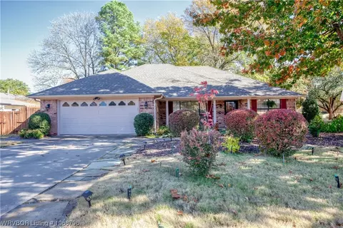 2527 S 48th Ct, Fort Smith, AR 72903