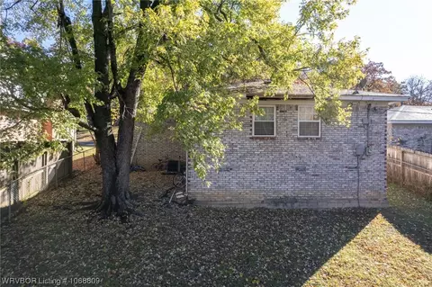 4426 S 31st St, Fort Smith, AR 72901 photo 8