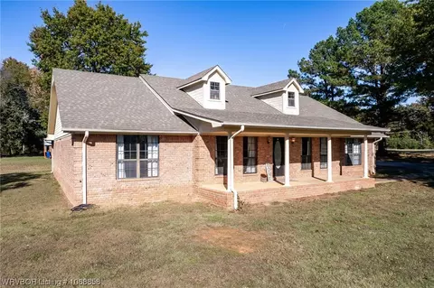 1111 Fine Way, Alma, AR 72921