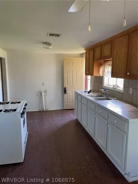 205 Gin St, Gans, OK 74936 photo 14