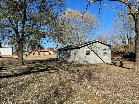 205 Gin St, Gans, OK 74936 photo 4