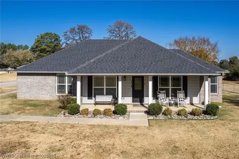202 W Mckenzie, Pocola, OK 74902