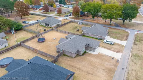View/Area - 528 Cromer Ln, Alma, AR 72921 photo 3 of 8